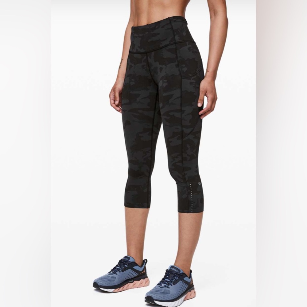 Lululemon Fast and Free Crop II 19" *Nulux
Incognito Camo Multi Grey Size 6